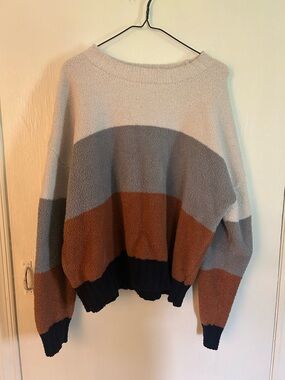 Cozy Colorblock Women's Sweater - Cream, Gray, Brown, Navy